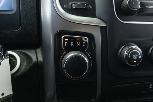 2024 RAM 1500 Classic SLT Quad Cab 4x2 6'4' Box