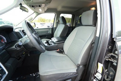 2024 RAM 1500 Classic SLT Quad Cab 4x2 6'4' Box