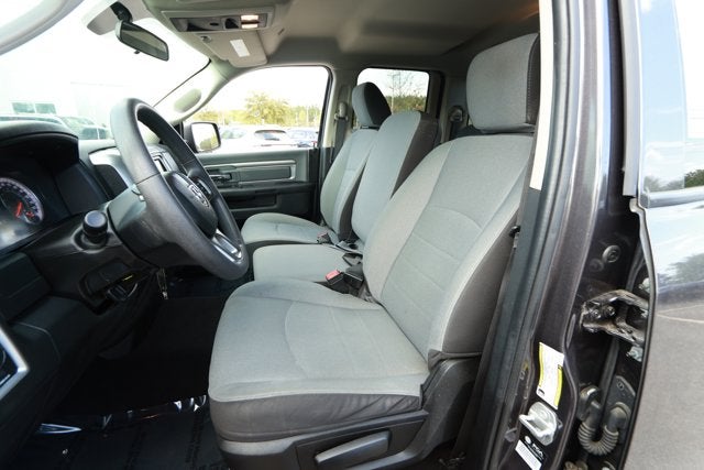 2024 RAM 1500 Classic SLT Quad Cab 4x2 6'4' Box