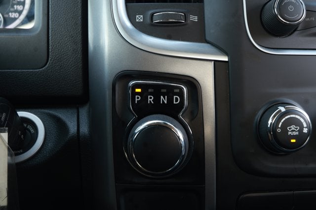 2024 RAM 1500 Classic SLT Quad Cab 4x2 6'4' Box