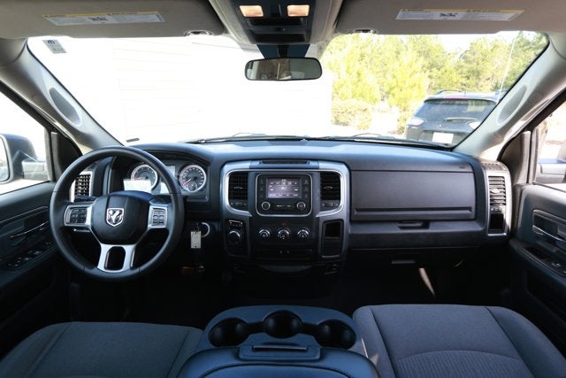 2024 RAM 1500 Classic SLT Quad Cab 4x2 6'4' Box