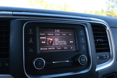 2021 RAM 1500 Classic SLT Crew Cab 4x2 6'4' Box