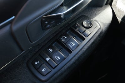 2021 RAM 1500 Classic SLT Crew Cab 4x2 6'4' Box