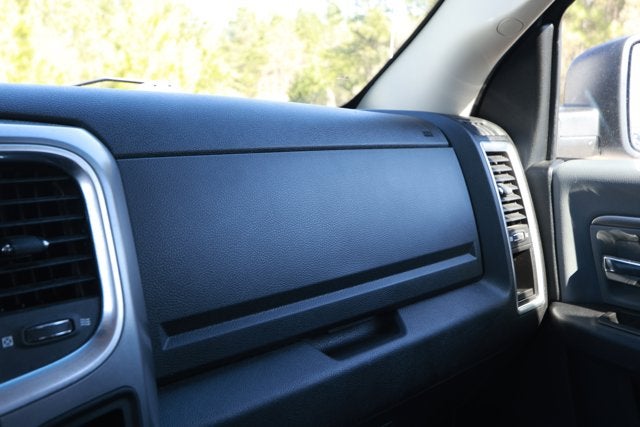 2021 RAM 1500 Classic SLT Crew Cab 4x2 6'4' Box