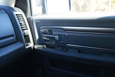 2021 RAM 1500 Classic SLT Crew Cab 4x2 6'4' Box