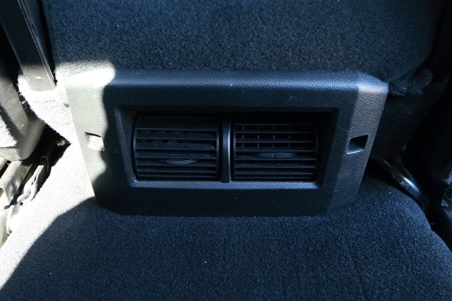 2021 RAM 1500 Classic SLT Crew Cab 4x2 6'4' Box