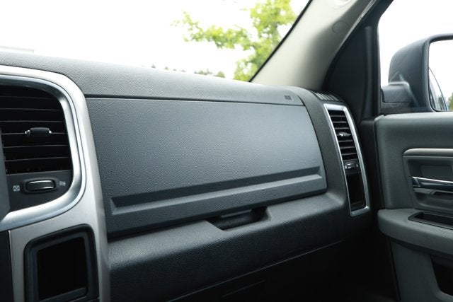 2018 RAM 1500 SLT Quad Cab 4x4 6'4' Box