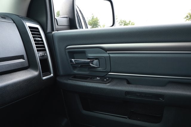 2024 RAM 1500 Classic SLT Quad Cab 4x4 6'4' Box