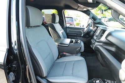 2022 RAM 1500 Big Horn Quad Cab 4x2 6'4' Box