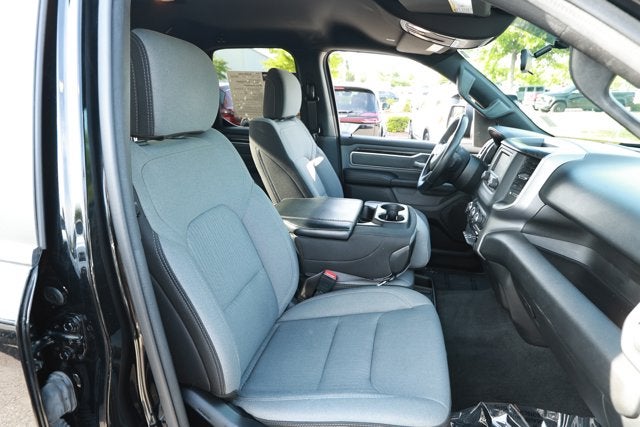 2022 RAM 1500 Big Horn Quad Cab 4x2 6'4' Box