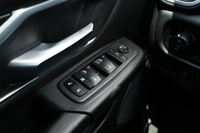 2022 RAM 1500 Big Horn Quad Cab 4x2 6'4' Box