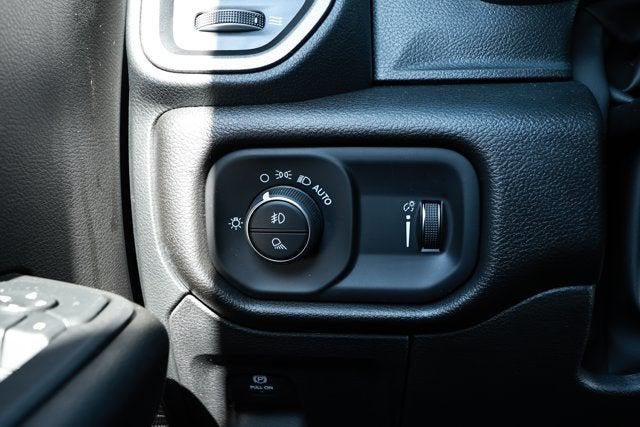 2026 RAM Ram 1500 RAM 1500 EXPRESS CREW CAB 4X2 5'7' BOX