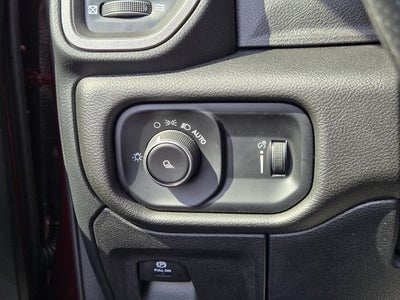 2026 RAM Ram 1500 RAM 1500 TRADESMAN CREW CAB 4X2 5'7' BOX