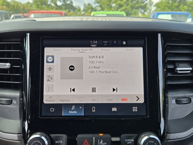 2026 RAM Ram 1500 RAM 1500 TRADESMAN CREW CAB 4X2 5'7' BOX