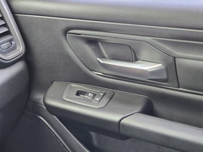 2026 RAM Ram 1500 RAM 1500 TRADESMAN CREW CAB 4X2 5'7' BOX