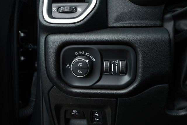 2025 RAM 1500 Laramie Crew Cab 4x2 5'7' Box