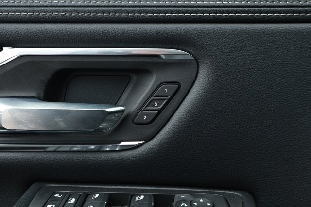 2025 RAM 1500 Laramie Crew Cab 4x2 5'7' Box