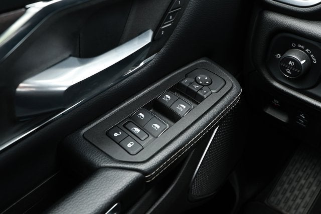 2025 RAM 1500 Laramie Crew Cab 4x2 5'7' Box