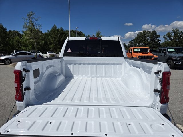 2026 RAM Ram 1500 RAM 1500 LARAMIE CREW CAB 4X2 5'7' BOX