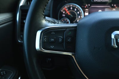 2024 RAM 1500 Laramie Crew Cab 4x2 5'7' Box