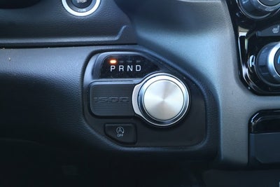 2024 RAM 1500 Laramie Crew Cab 4x2 5'7' Box