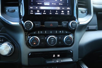 2024 RAM 1500 Laramie Crew Cab 4x2 5'7' Box