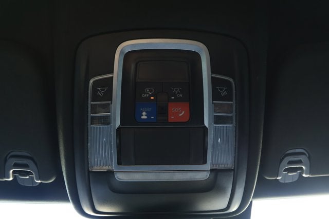 2024 RAM 1500 Laramie Crew Cab 4x2 5'7' Box