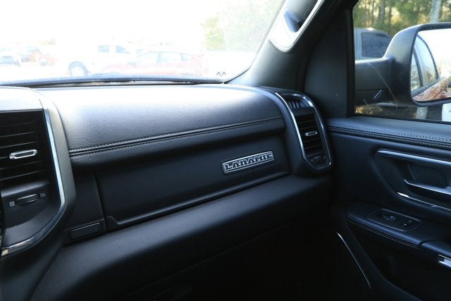 2024 RAM 1500 Laramie Crew Cab 4x2 5'7' Box