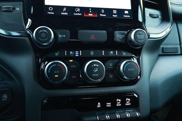 2022 RAM 1500 Laramie Crew Cab 4x2 5'7' Box