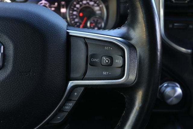 2023 RAM 1500 Laramie Crew Cab 4x2 6'4' Box