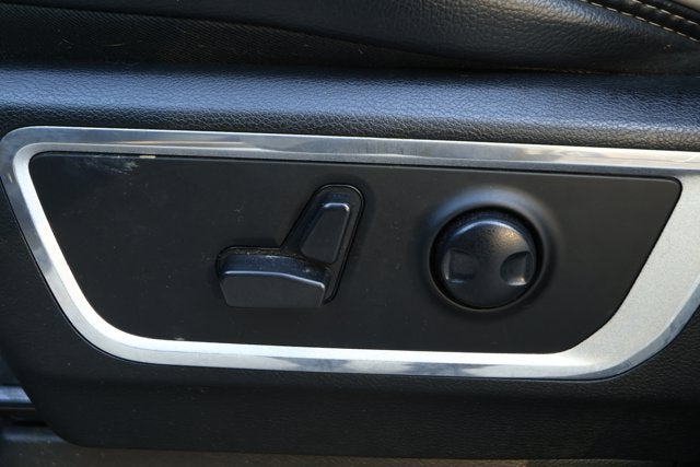 2023 RAM 1500 Laramie Crew Cab 4x2 6'4' Box