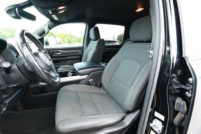 2020 RAM 1500 Big Horn Crew Cab 4x4 5'7' Box