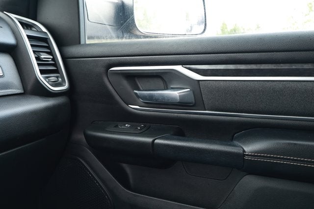 2020 RAM 1500 Big Horn Crew Cab 4x4 5'7' Box