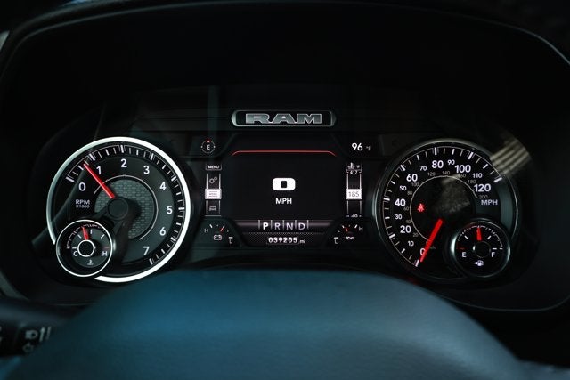 2022 RAM 1500 Big Horn Crew Cab 4x4 5'7' Box