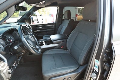 2022 RAM 1500 Big Horn Crew Cab 4x4 5'7' Box