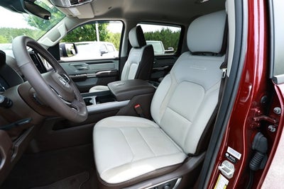2025 RAM 1500 Laramie Crew Cab 4x4 5'7' Box