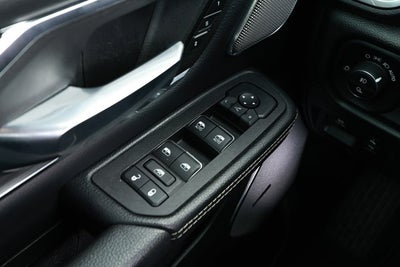 2025 RAM 1500 Laramie Crew Cab 4x4 5'7' Box