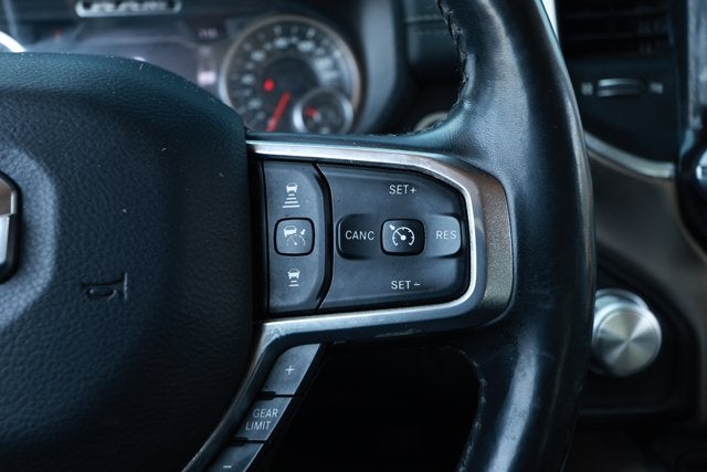 2019 RAM 1500 Laramie Crew Cab 4x4 5'7' Box