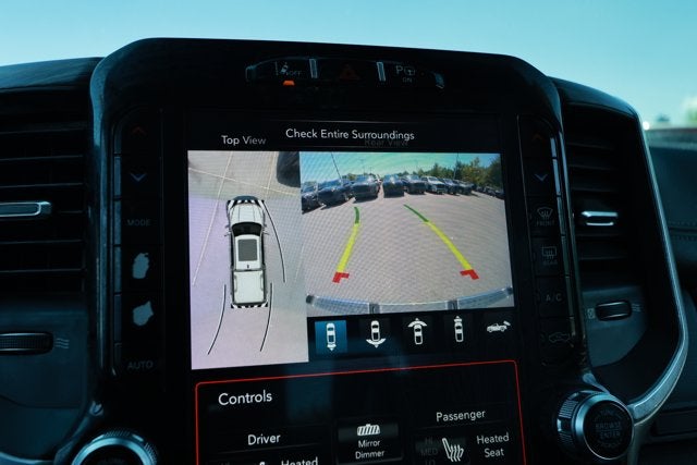 2019 RAM 1500 Laramie Crew Cab 4x4 5'7' Box