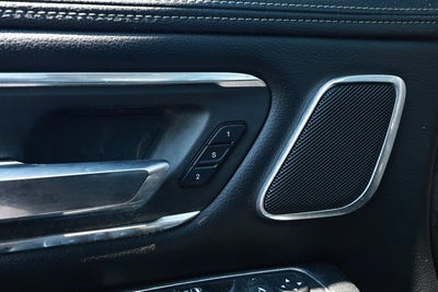 2019 RAM 1500 Laramie Crew Cab 4x4 5'7' Box