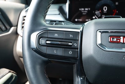 2024 GMC Acadia AWD AT4