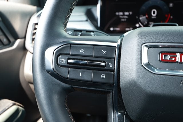 2024 GMC Acadia AWD AT4