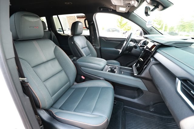 2024 GMC Acadia AWD AT4