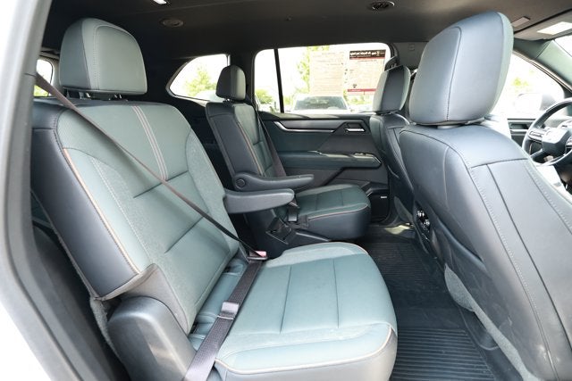 2024 GMC Acadia AWD AT4