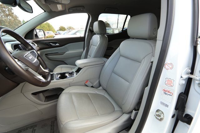 2023 GMC Acadia AWD SLT