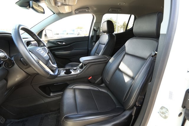 2023 GMC Acadia AWD SLT