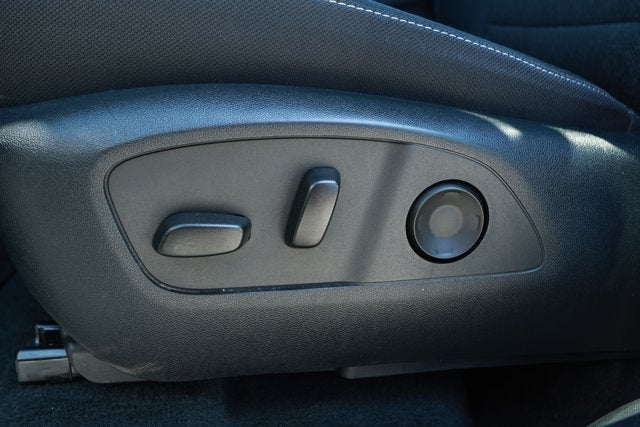 2024 Chevrolet Traverse FWD LT