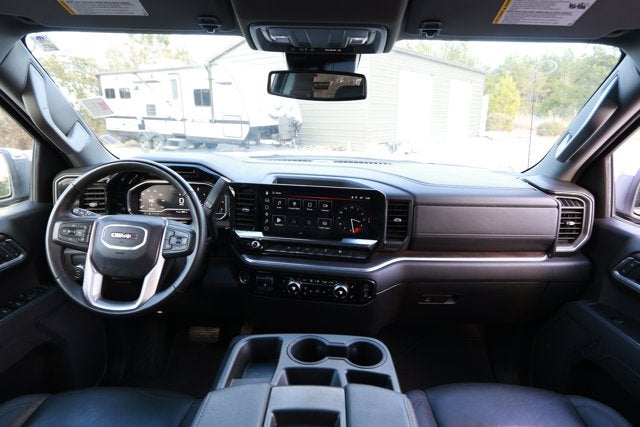 2025 GMC Sierra 1500 2WD Crew Cab Short Box SLT