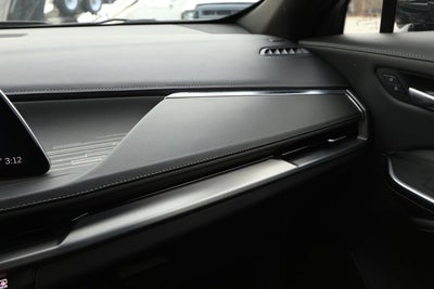 2024 Cadillac XT4 FWD Premium Luxury