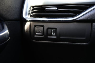 2023 Cadillac XT4 FWD Premium Luxury